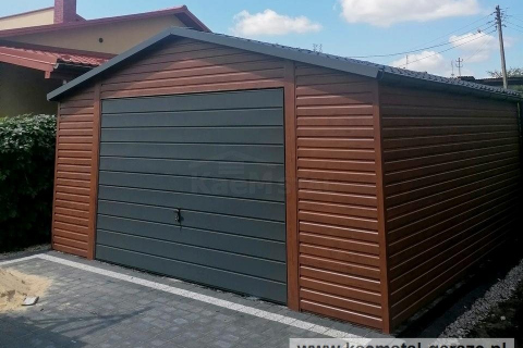 097.-Garaz-5x5-Kolor-orzech-Brama-grafit-7016-mat-Dach-grafit-7016-mat